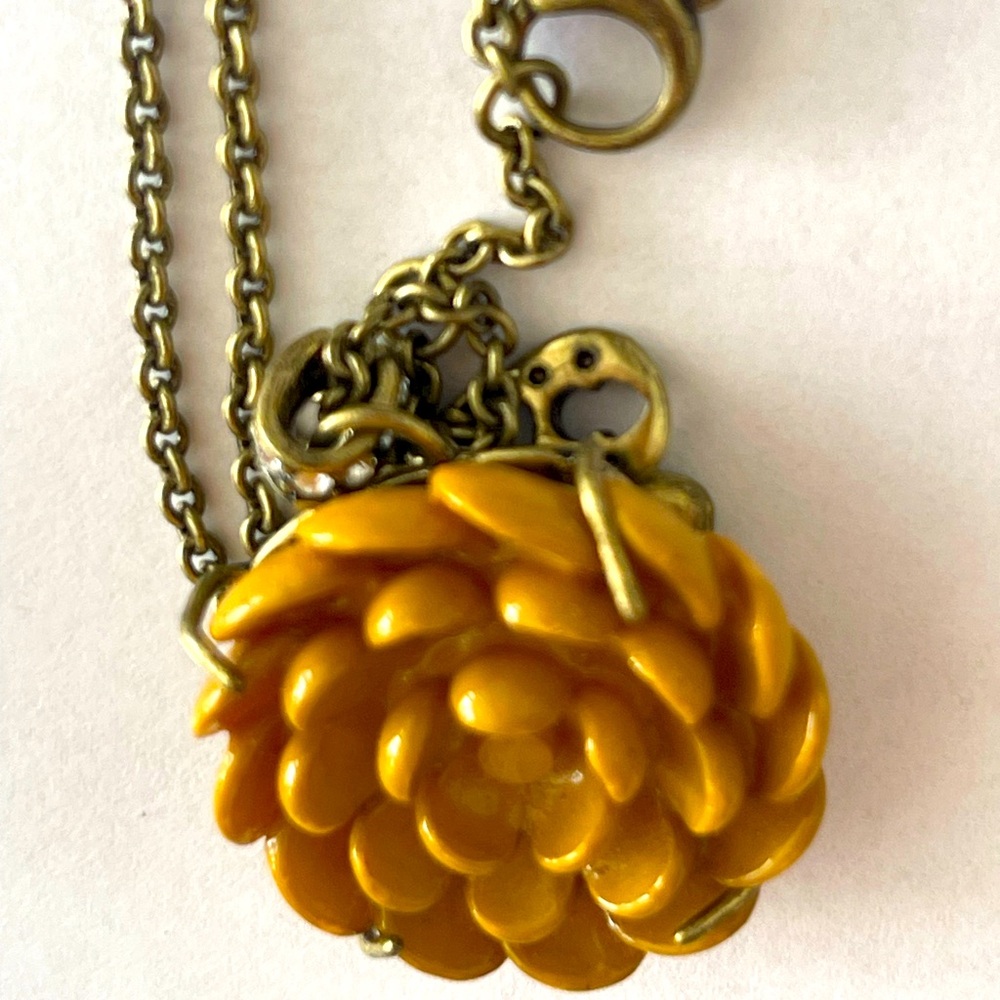 Fossil sunflower necklace
